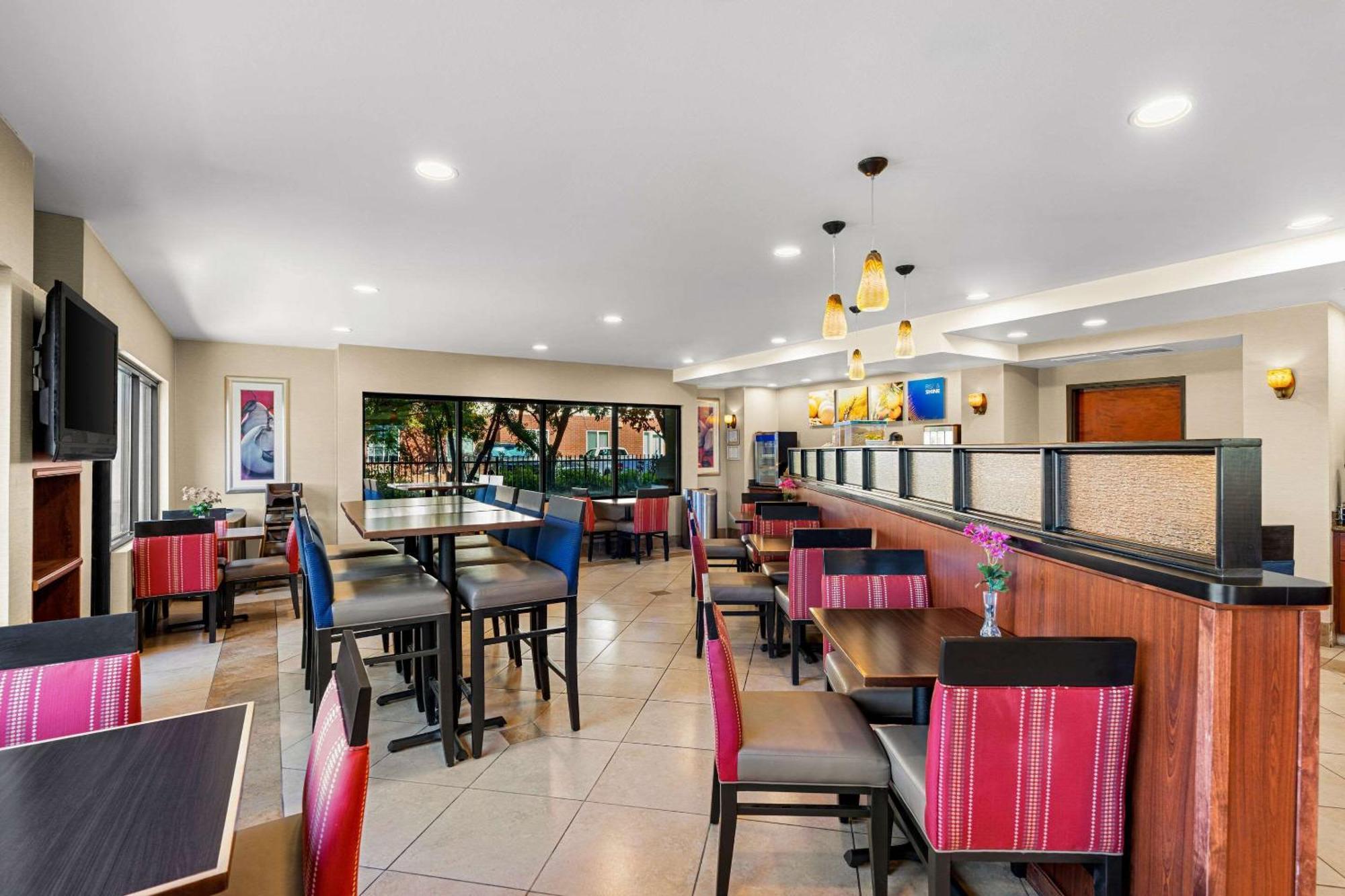 Comfort Suites Vacaville-Napa Valley Area Eksteriør billede