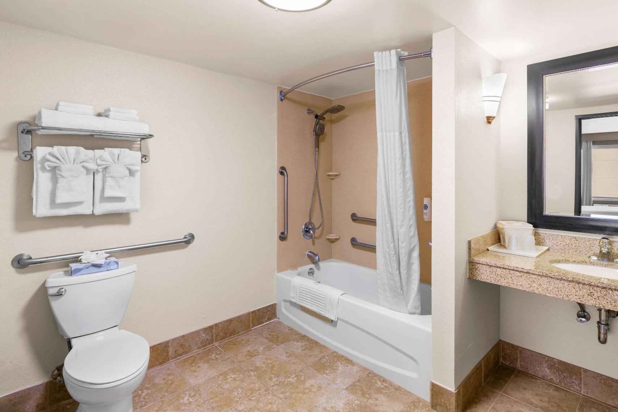 Comfort Suites Vacaville-Napa Valley Area Eksteriør billede