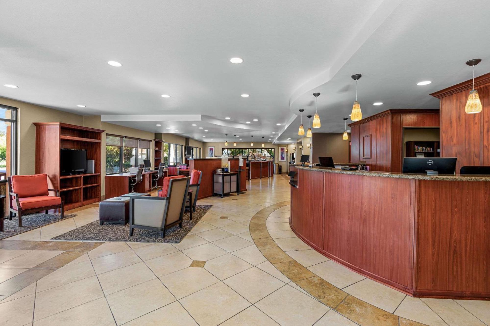 Comfort Suites Vacaville-Napa Valley Area Eksteriør billede
