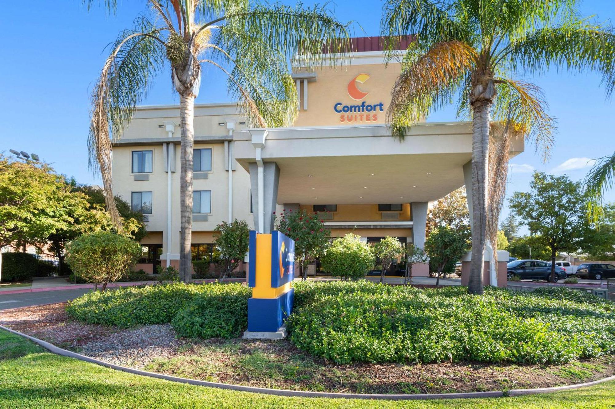 Comfort Suites Vacaville-Napa Valley Area Eksteriør billede